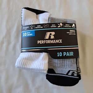 Russell Performance boys 10 pairs crew socks shoe size 4 1/2 - 8 1/2"
